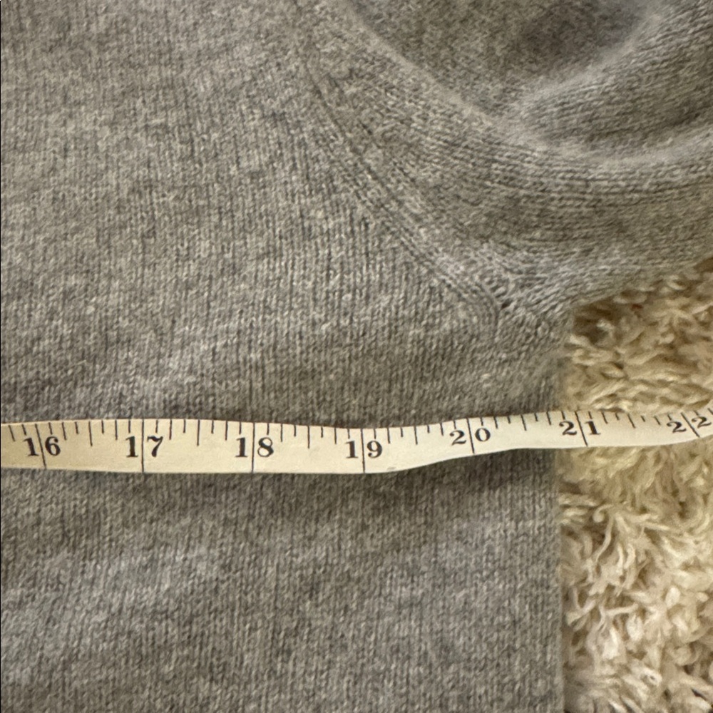 Jenni Kayne Everyday Sweater - Picture 9 of 10